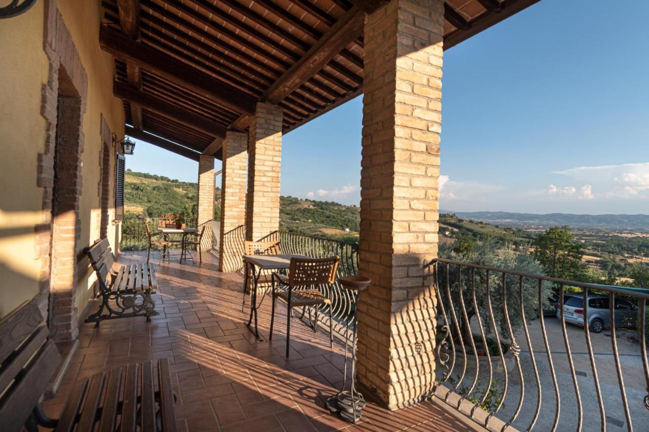 Agriturismo La Rocca Assisi Petrignano Exterior foto
